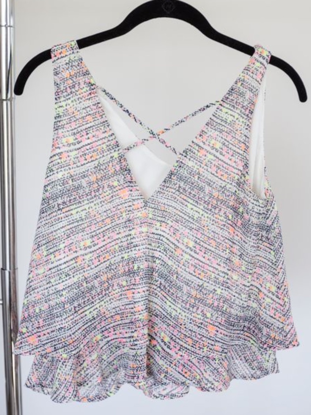 Lush Abstract Blouse - Picture 2 of 4